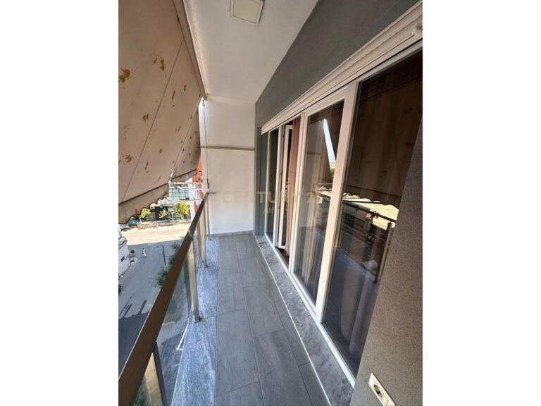 Jepet me Qira Apartament 2+1 – Ring Center, Zogu i Zi, Tiranë 1,050 € /Muaj 95,000 Lekë /Muaj