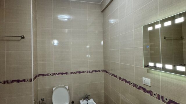 Apartament 2+1 me qira pranë Rrethit të Astirit, Tiranë – foto 5
