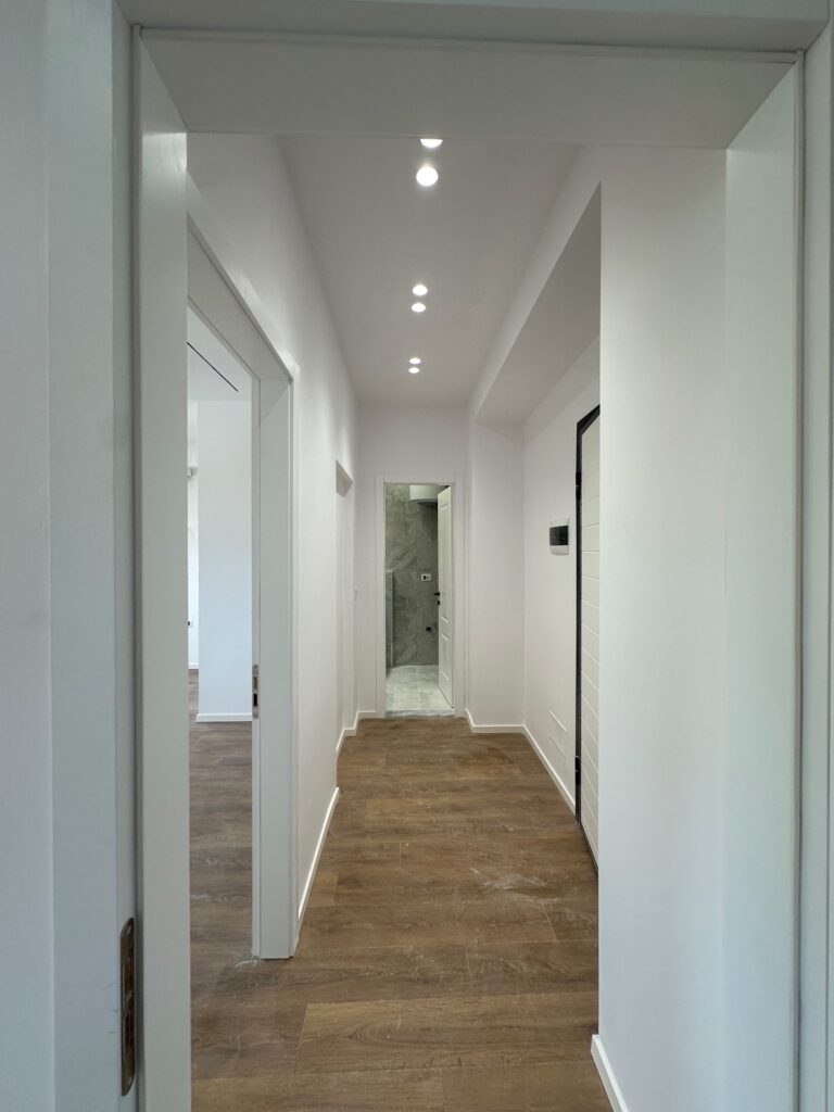 Apartament 1+1 në shitje në Rrugën Bardhyl, Tiranë