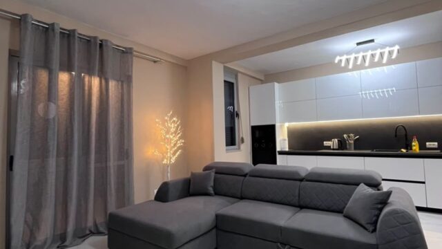 Apartament modern 1+1 me qira në zonën e Plazhit, Durrës – foto 1