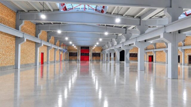 Magazinë me qira