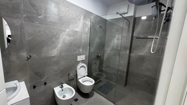 Apartament 3+1 me qira në Rrugën e Kosovarëve, Tiranë – foto 8