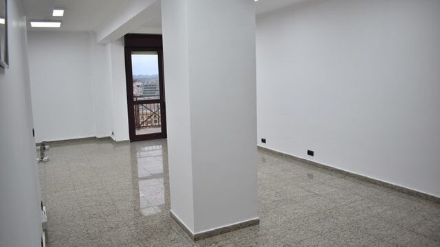 Zyrë me qira në Tiranë – foto 2