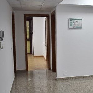 Zyrë me qira në qendër të Tiranës – foto 2