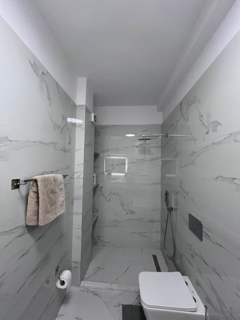 Apartament modern 1+1 me qira në zonën e Plazhit, Durrës – foto 4