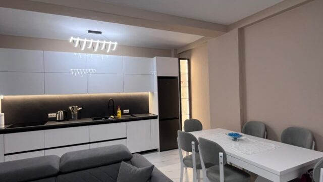 Apartament modern 1+1 me qira në zonën e Plazhit, Durrës – foto 5