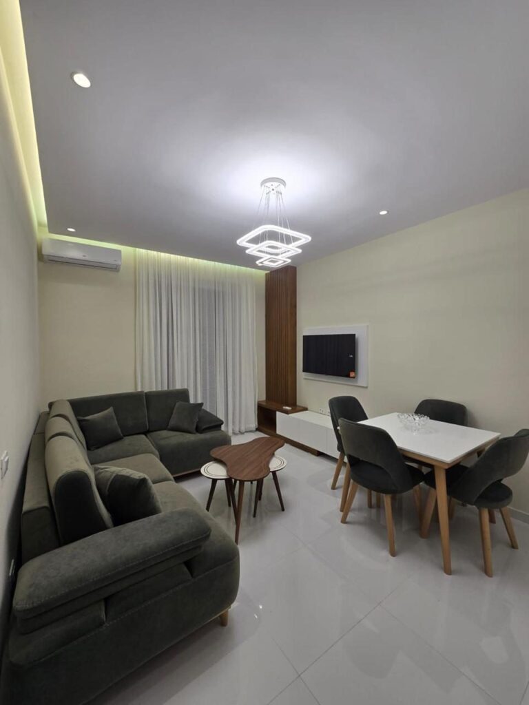 JEPET ME QIRA | APARTAMENT 1+1 📍 Univers City
