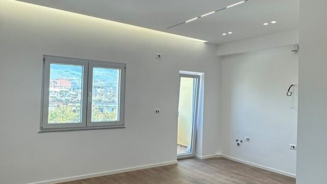 Apartament 1+1 në shitje në Rrugën Bardhyl – foto 1