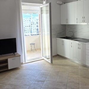 🏡 JEPET ME QIRA APARTAMENT 2+1 | PRANË SQUARE 21
