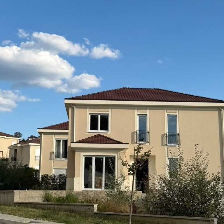 🏡 SHITET VILË LUKSOZE 3-KATËSHE | COLLINA VERDE