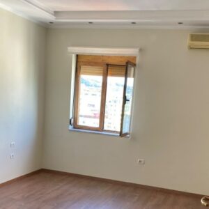 🏢 JEPET ME QIRA ZYRË | BLLOK, TIRANË 🔑