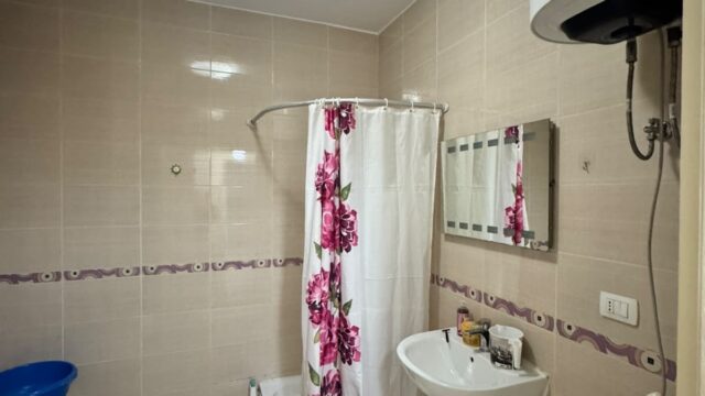 Apartament 2+1 me qira pranë Rrethit të Astirit, Tiranë – foto 4
