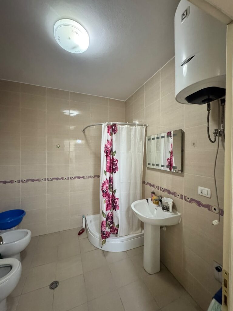 Apartament 2+1 me qira pranë Rrethit të Astirit, Tiranë – foto 4