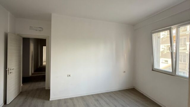 Apartament 3+1+2 me garazh në shitje në Kompleksin E88, Laprakë – foto 5