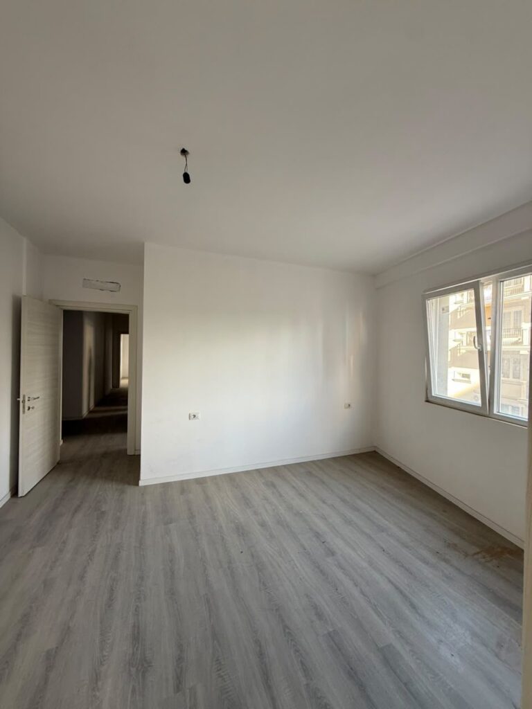 Apartament 3+1+2 me garazh në shitje në Kompleksin E88, Laprakë – foto 5
